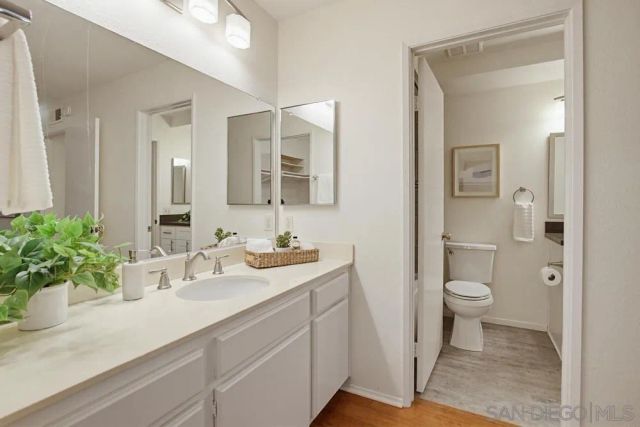 4235 Porte De Palmas 182, San Diego, CA 92122