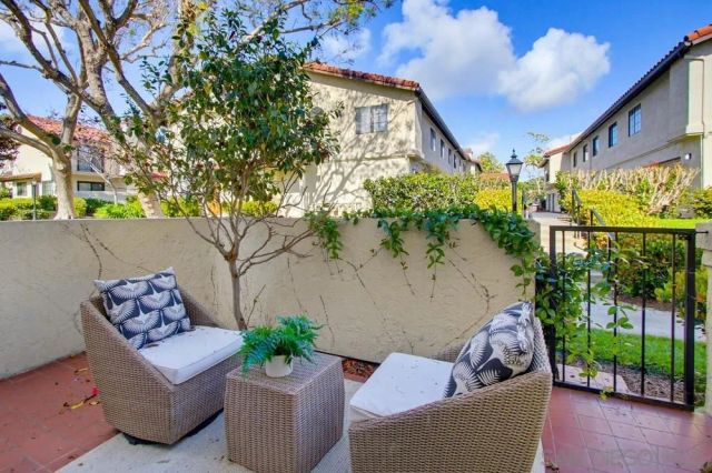 4235 Porte De Palmas 182, San Diego, CA 92122