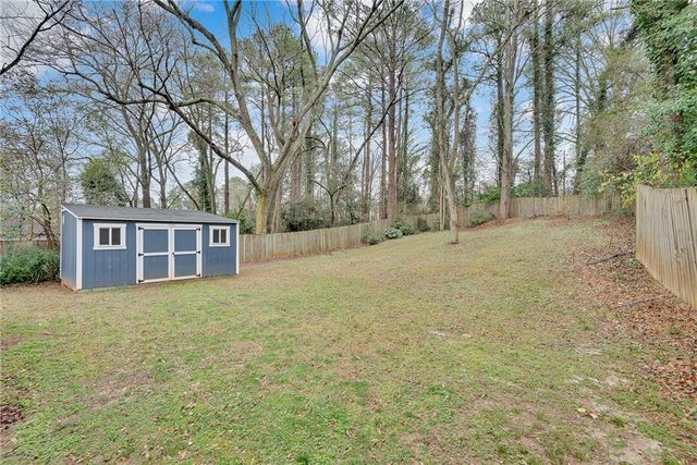 2015 E Camellia Drive, Decatur, GA 30032