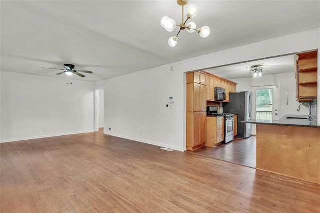 2015 E Camellia Drive, Decatur, GA 30032