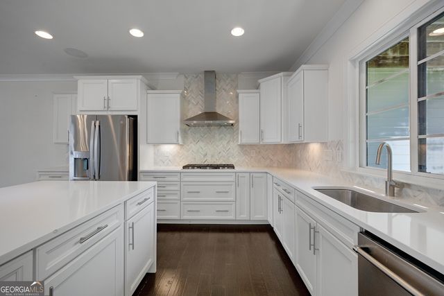 824 Stone Ridge Lane, Atlanta, GA 30324