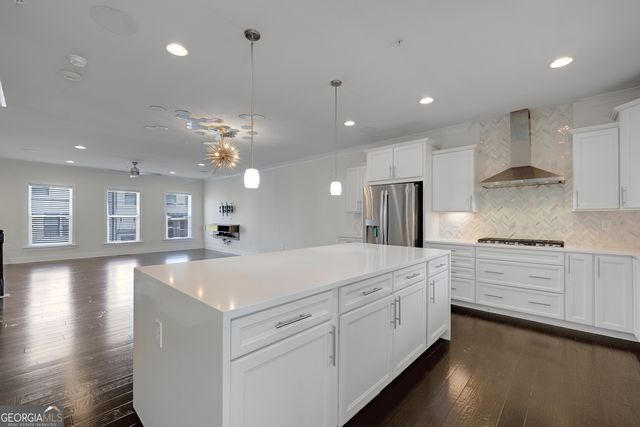824 Stone Ridge Lane, Atlanta, GA 30324