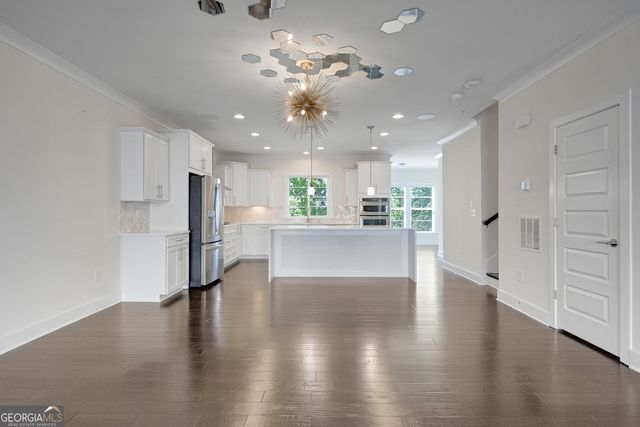 824 Stone Ridge Lane, Atlanta, GA 30324