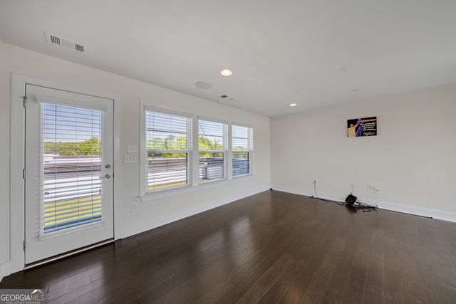 824 Stone Ridge Lane, Atlanta, GA 30324
