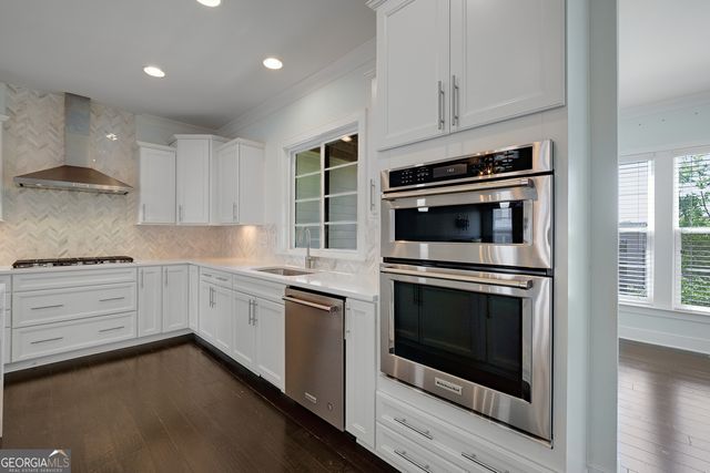 824 Stone Ridge Lane, Atlanta, GA 30324