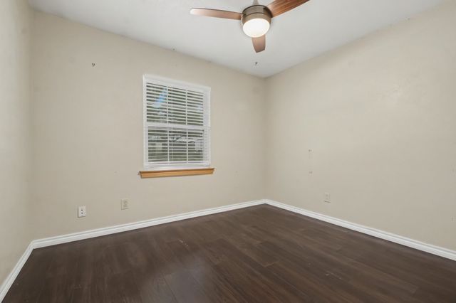 5517 Baker Drive, The Colony, TX 75056