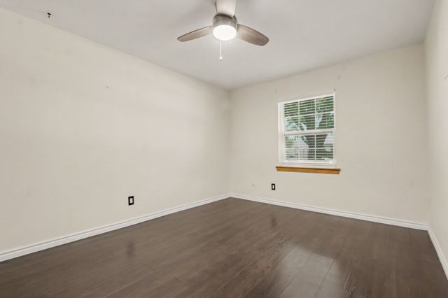 5517 Baker Drive, The Colony, TX 75056
