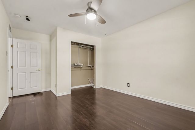 5517 Baker Drive, The Colony, TX 75056