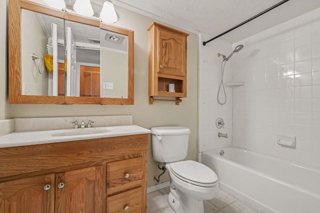 5517 Baker Drive, The Colony, TX 75056