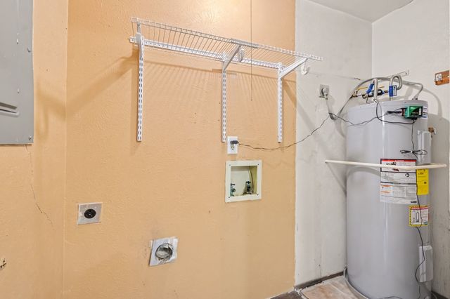 5517 Baker Drive, The Colony, TX 75056