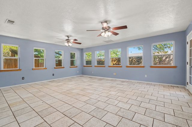 5517 Baker Drive, The Colony, TX 75056