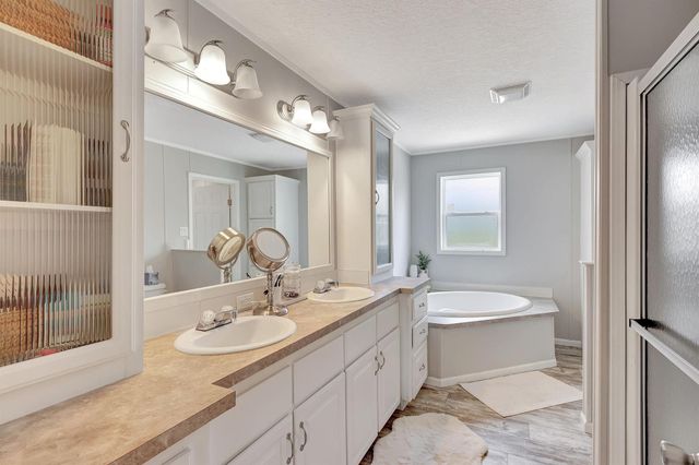 8800 SW 252nd Avenue, Indiantown, FL 34956