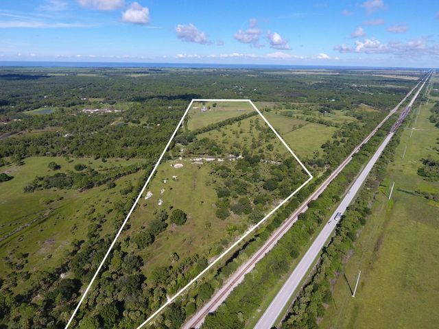 8800 SW 252nd Avenue, Indiantown, FL 34956