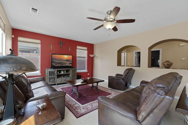 213 PASEO VISTA Loop NE, Rio Rancho, NM 87124