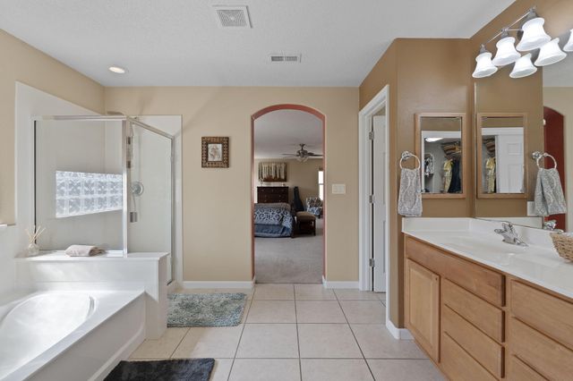 213 PASEO VISTA Loop NE, Rio Rancho, NM 87124