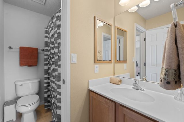 213 PASEO VISTA Loop NE, Rio Rancho, NM 87124