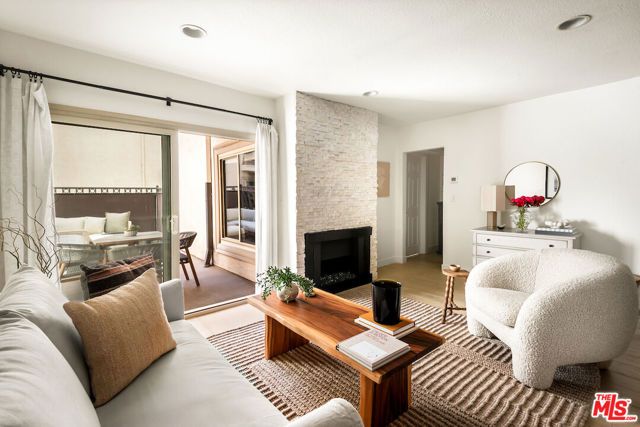 141 S Clark Drive 216, West Hollywood, CA 90048