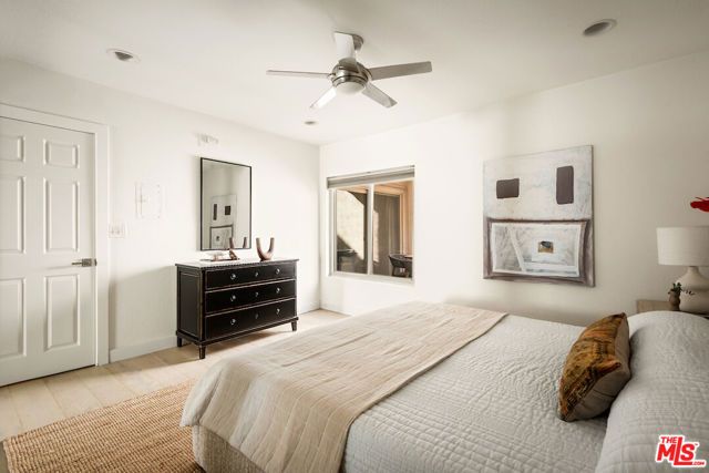 141 S Clark Drive 216, West Hollywood, CA 90048