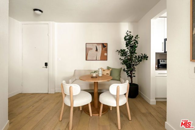 141 S Clark Drive 216, West Hollywood, CA 90048