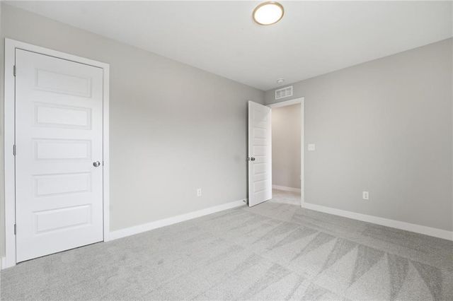 808 Glenn Circle, Raymore, MO 64083