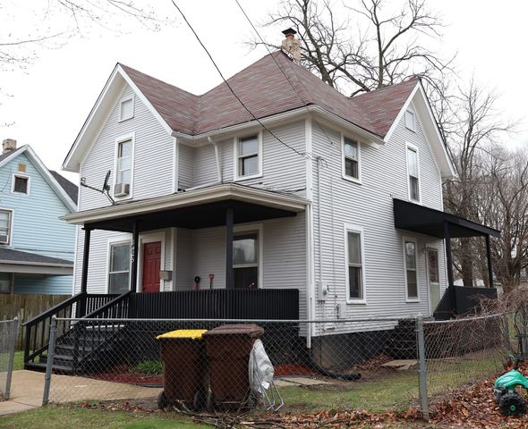 1425 Blaisdell Street, Rockford, IL 61101