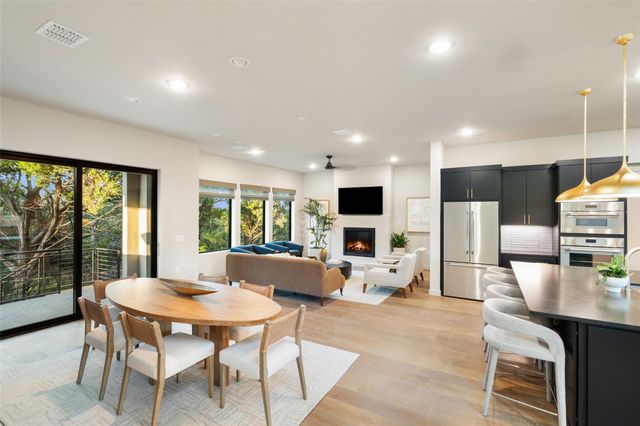 9803 Ribelin Ranch CT 7, Austin, TX 78750
