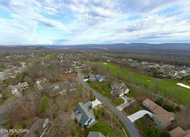 107 Walden Ridge Drive, Crossville, TN 38558