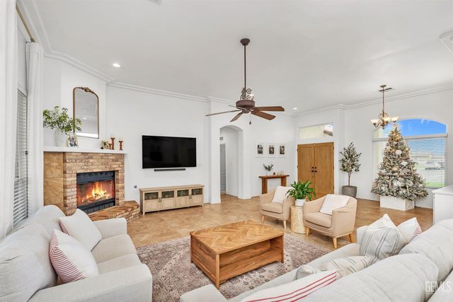 1902 Belinda Street, Bakersfield, CA 93314