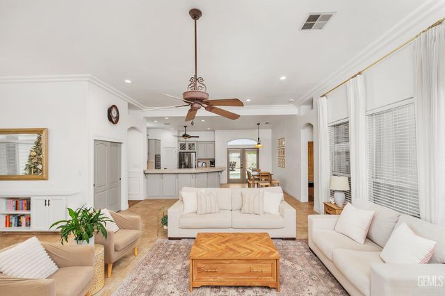 1902 Belinda Street, Bakersfield, CA 93314