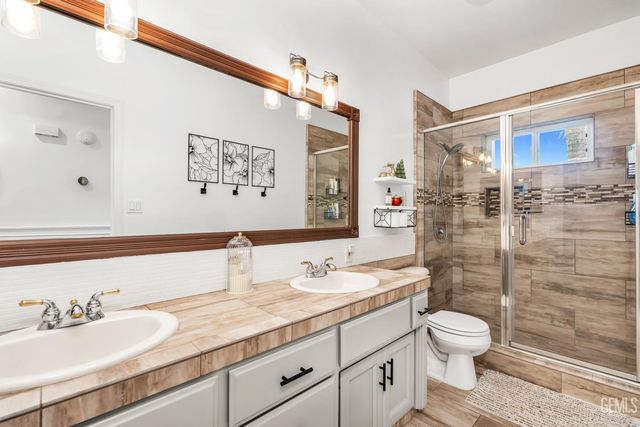 1902 Belinda Street, Bakersfield, CA 93314