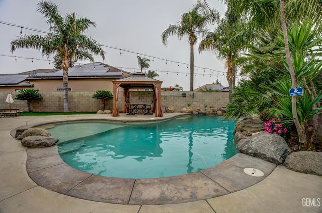 1902 Belinda Street, Bakersfield, CA 93314