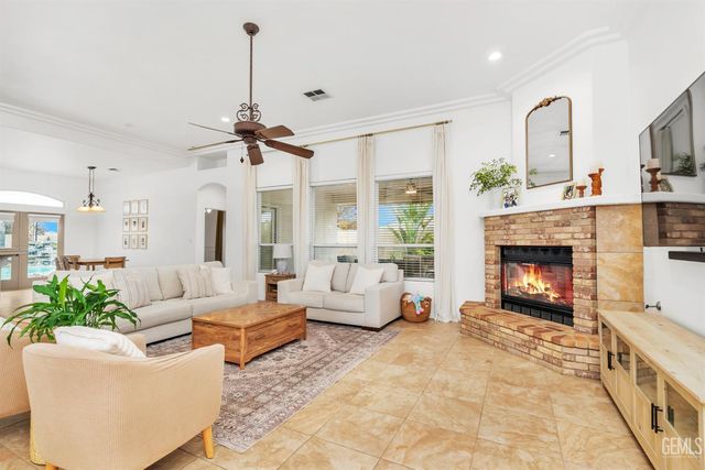 1902 Belinda Street, Bakersfield, CA 93314