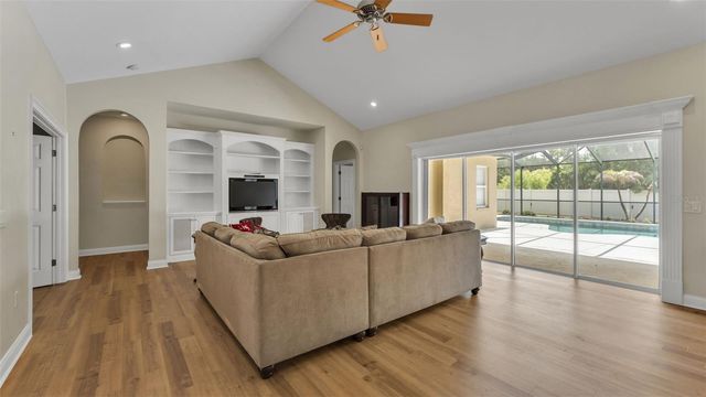 143 SHANNON OAKS DRIVE, Lakeland, FL 33813