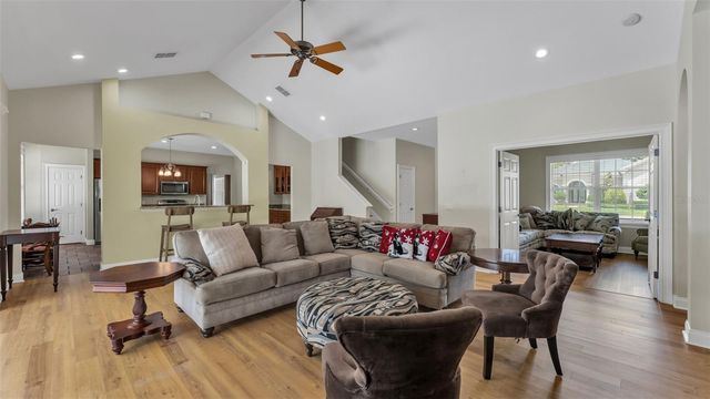 143 SHANNON OAKS DRIVE, Lakeland, FL 33813