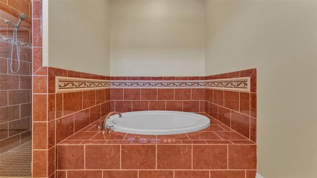 143 SHANNON OAKS DRIVE, Lakeland, FL 33813