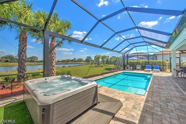 16149 Herons View DR, Alva, FL 33920