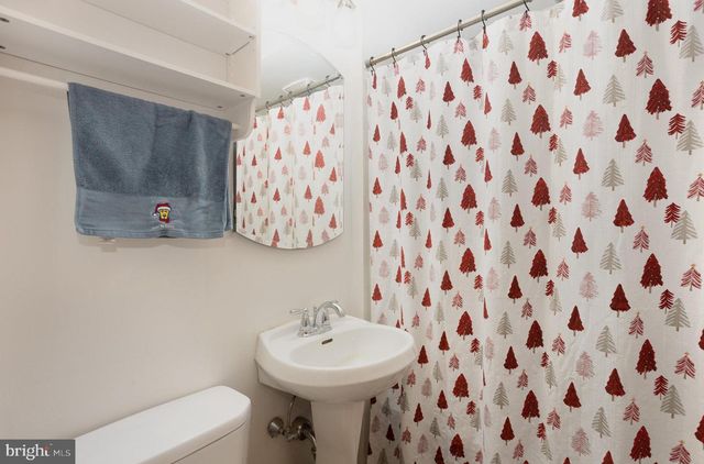 105 N WATERFORD AVE, Marietta, PA 17547