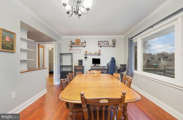 105 N WATERFORD AVE, Marietta, PA 17547