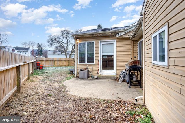 105 N WATERFORD AVE, Marietta, PA 17547