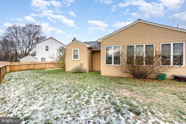 105 N WATERFORD AVE, Marietta, PA 17547