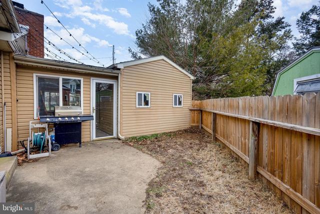 105 N WATERFORD AVE, Marietta, PA 17547