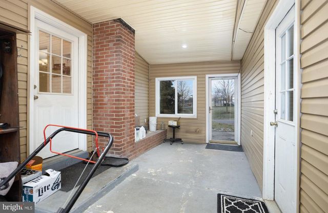 105 N WATERFORD AVE, Marietta, PA 17547