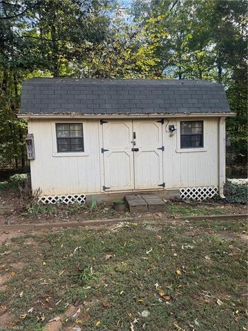 505 Quail Lane, Lexington, NC 27292