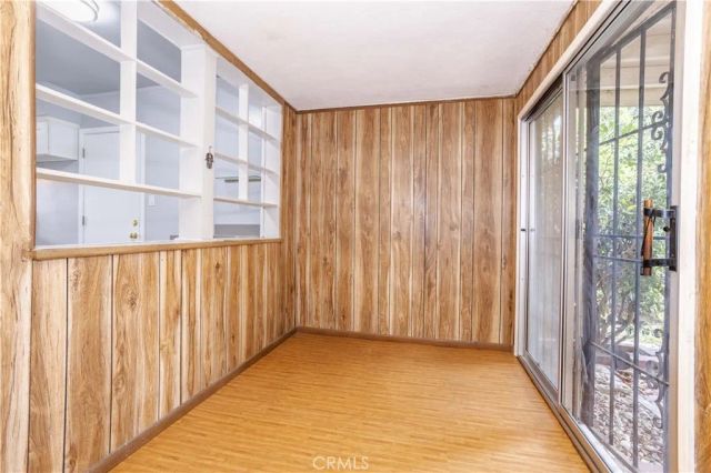 17347 Sherman Way, Van Nuys, CA 91406