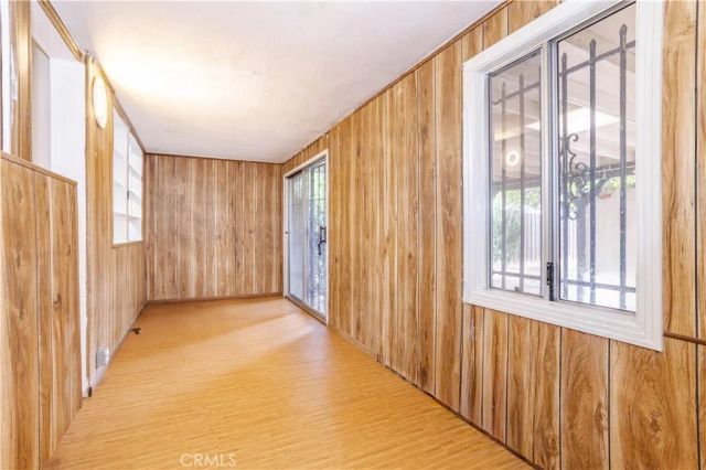 17347 Sherman Way, Van Nuys, CA 91406