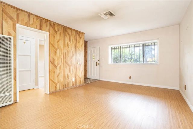 17347 Sherman Way, Van Nuys, CA 91406
