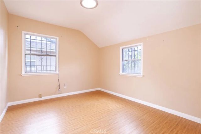 17347 Sherman Way, Van Nuys, CA 91406