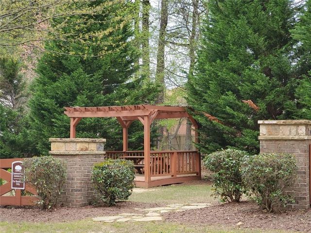 225 Brookhaven Court, Acworth, GA 30102