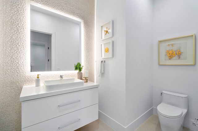 444 NE 5th Street, Boca Raton, FL 33432
