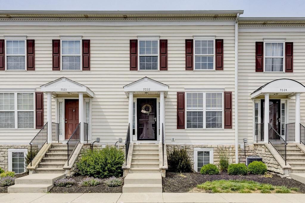 7022 Gallant Fox Drive, 12, New Albany, OH 43054